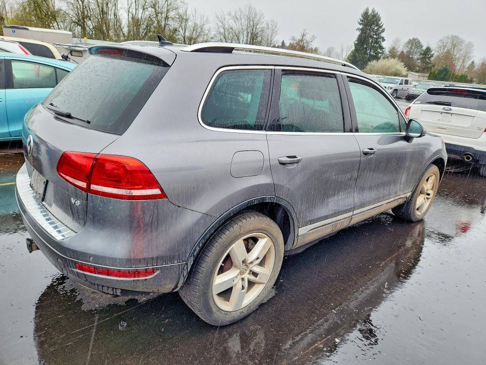 2012 Volkswagen Touareg V6