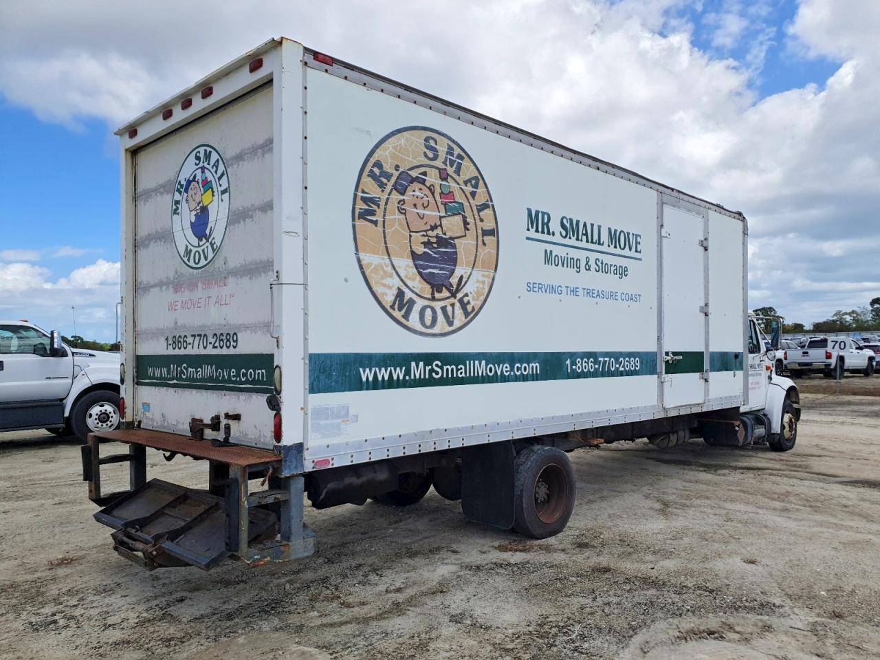 1999 International 4000 4700