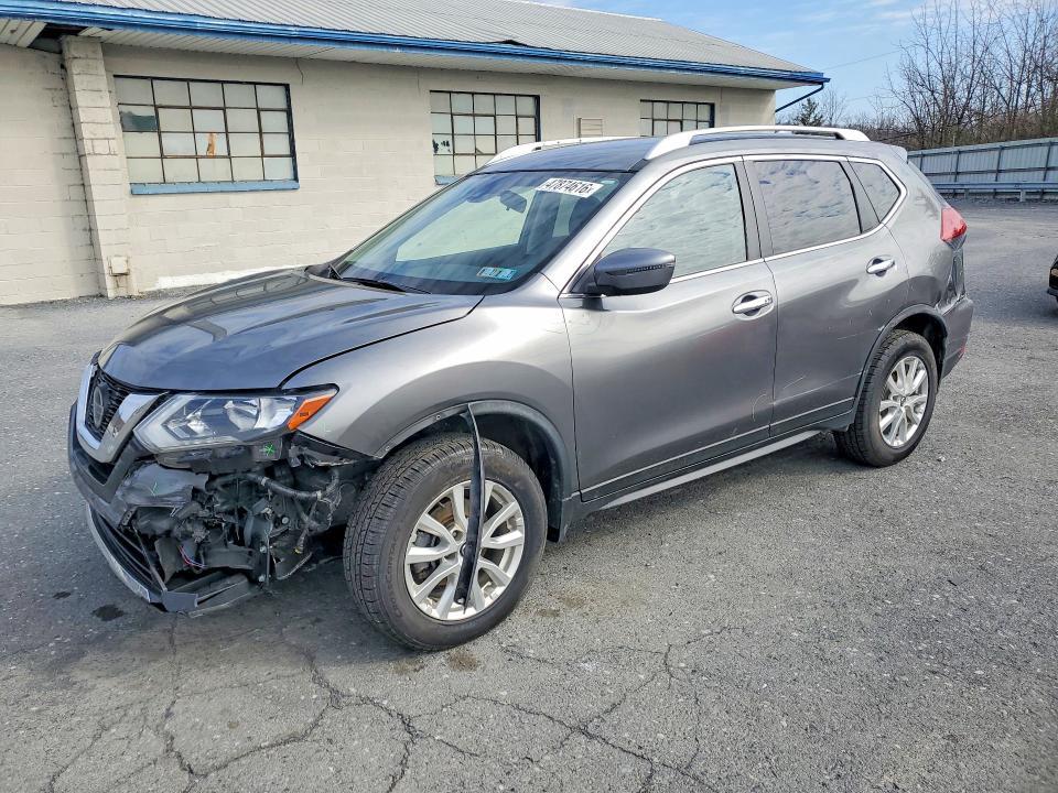 2020 Nissan Rogue sv