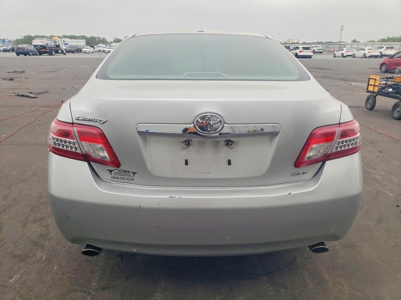 2011 Toyota Camry xle V6