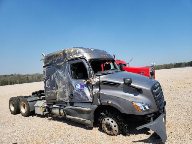 2020 Freightliner Cascadia 126