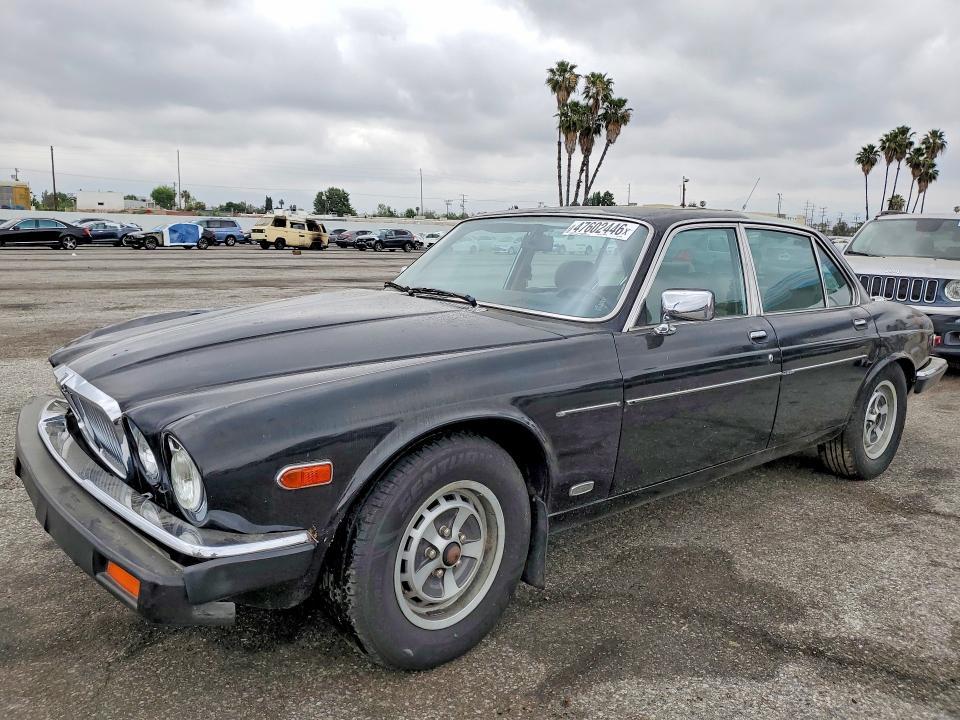 1986 Jaguar XJ6 Vanden Plas