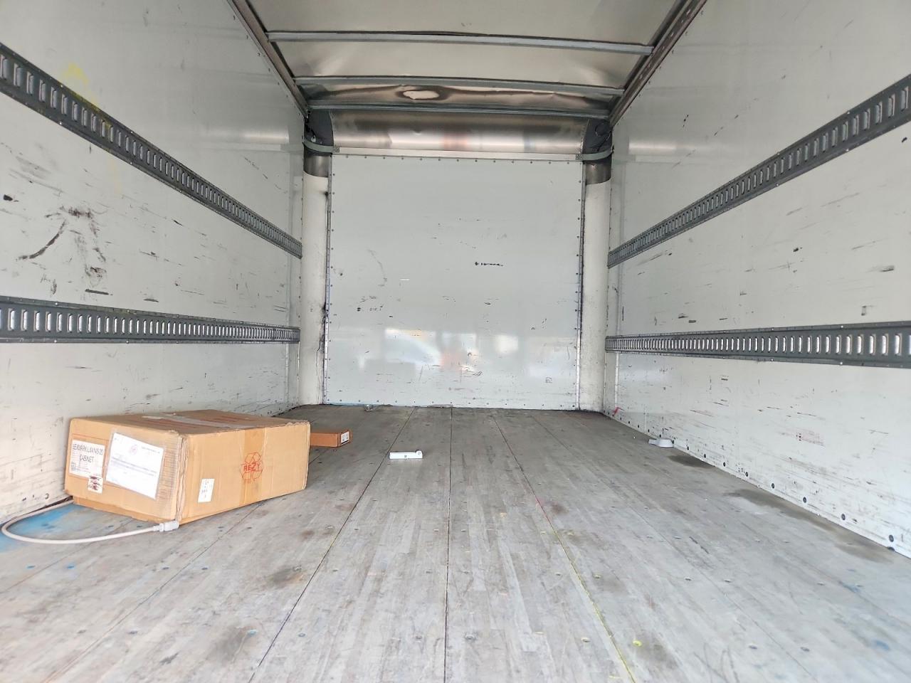 2021 Isuzu NPR HD BOX Truck