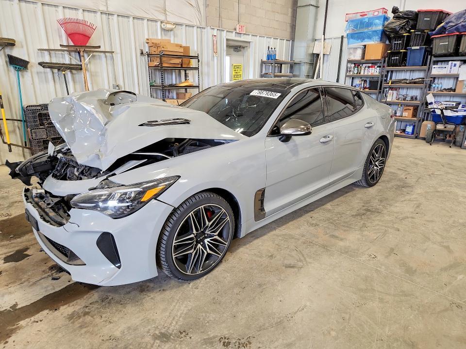 2022 KIA Stinger GT1