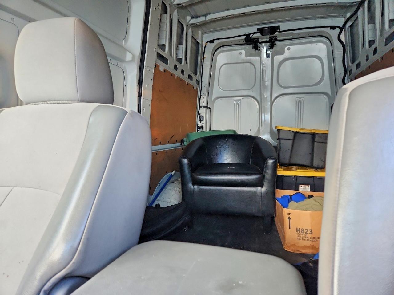 2018 Nissan NV 2500 HD SV