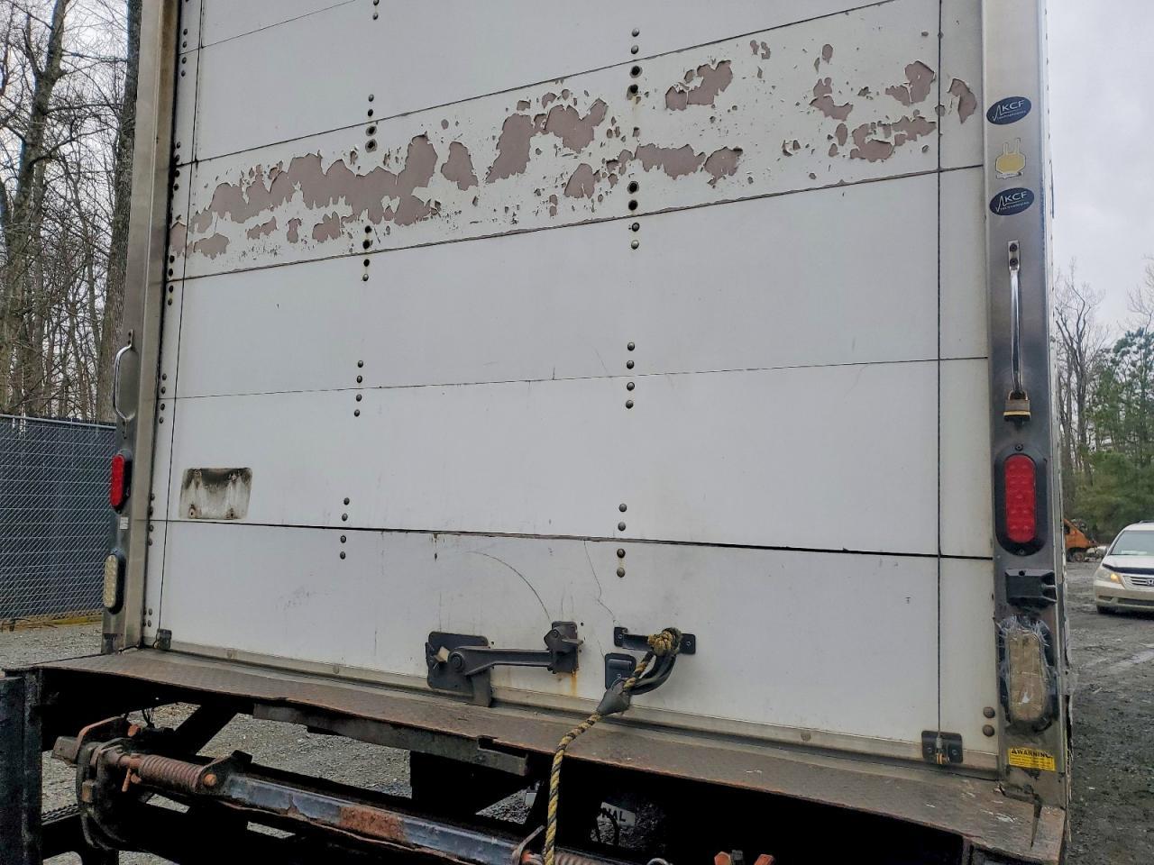 2015 International 4300 BOX Truck