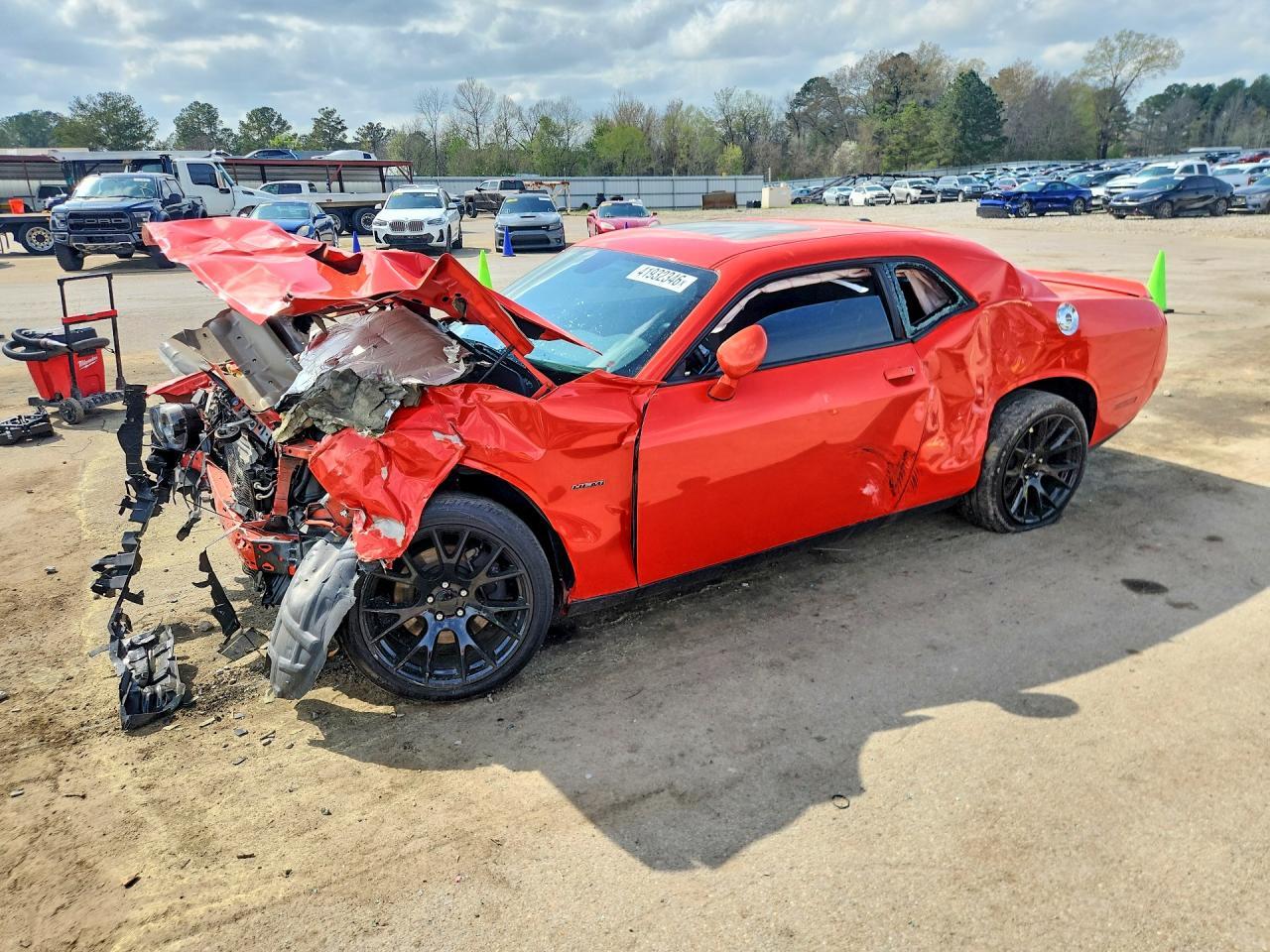 2018 Dodge Challenger r