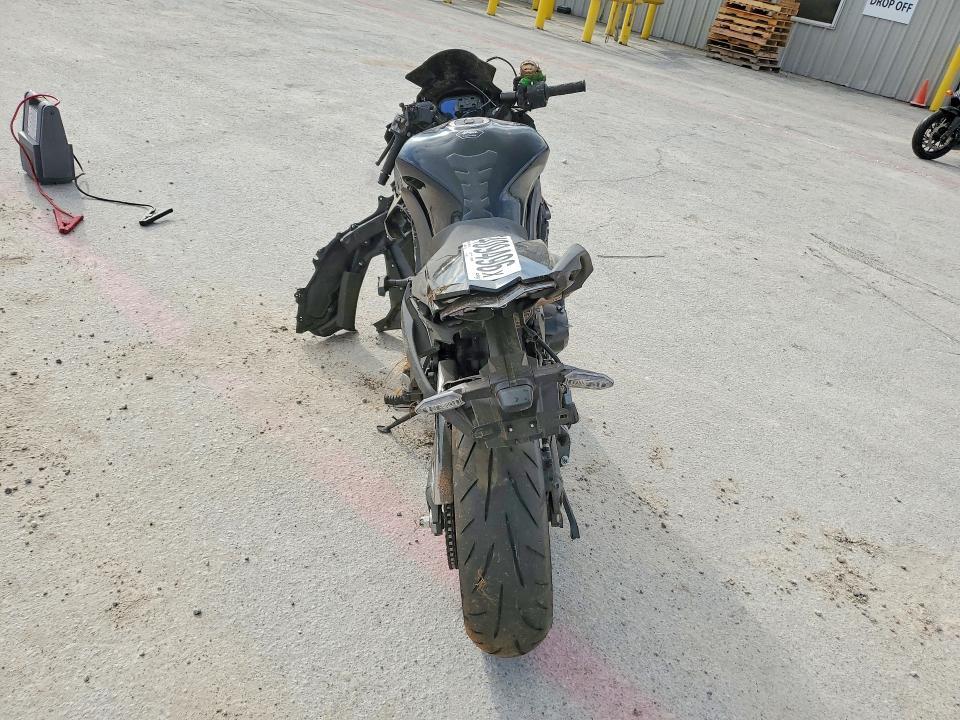 2025 Kawasaki ZX1100 H