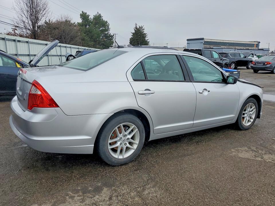 2012 Ford Fusion s