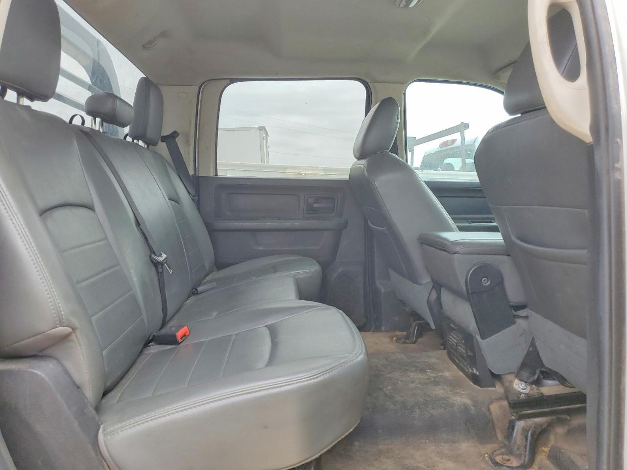 2014 Dodge RAM 5500 Flatbed Truck