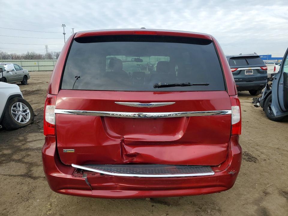 2016 Chrysler Town & Country Touring