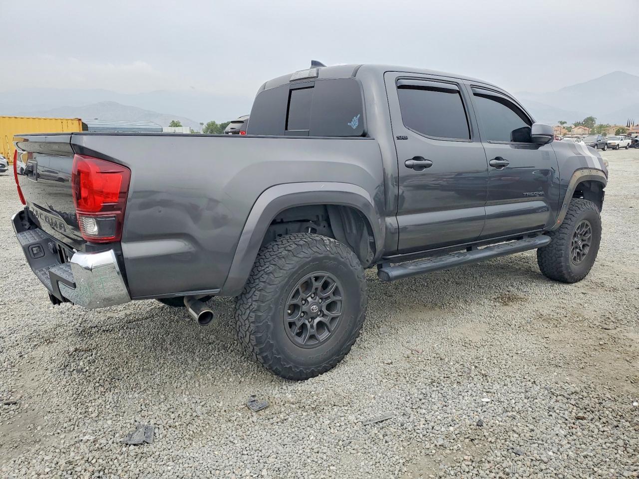 2018 Toyota Tacoma SR5 V6