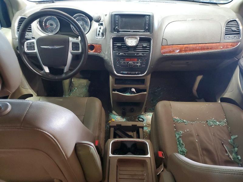2013 Chrysler Town & Country Touring