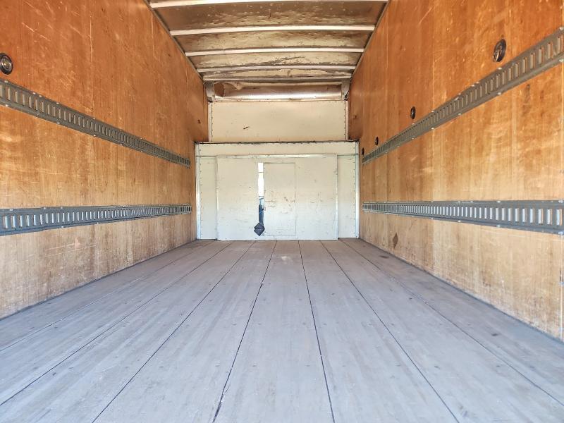 2014 Ford E450 box Truck