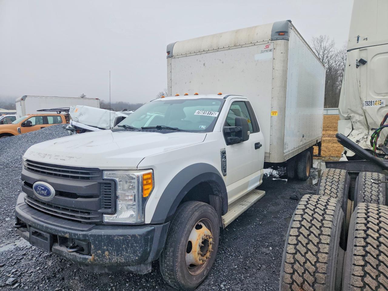 2017 Ford F450 Super Duty BOX Truck