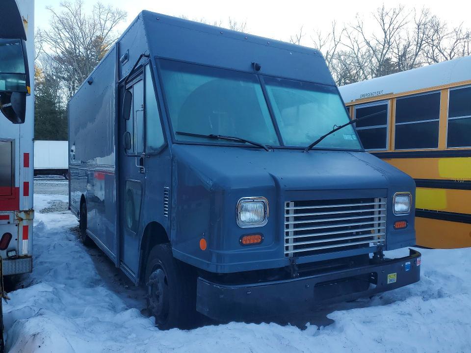 2021 Freightliner MT45G Delivery Truck
