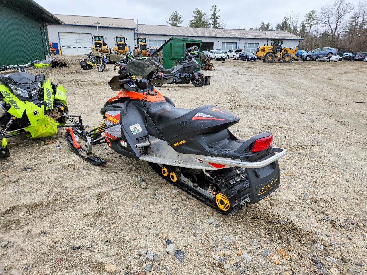 2004 Skidoo MX Z FAN 380