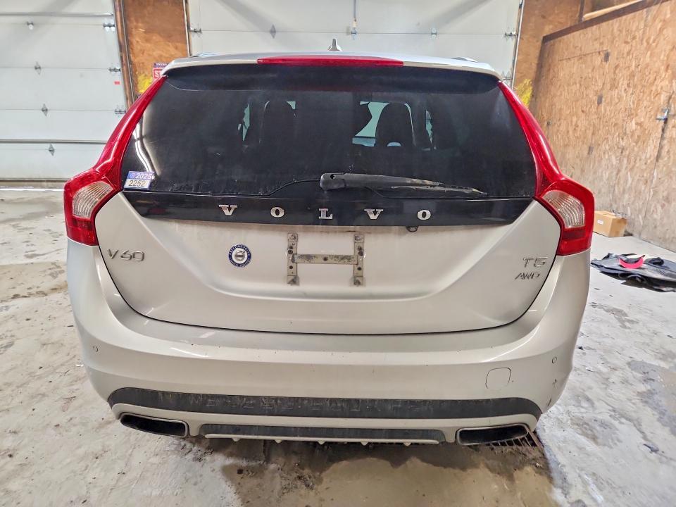 2018 Volvo V60 Cross Country Premier