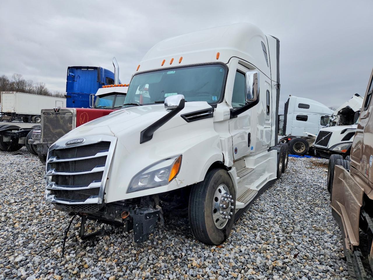 2025 Freightliner Cascadia 126