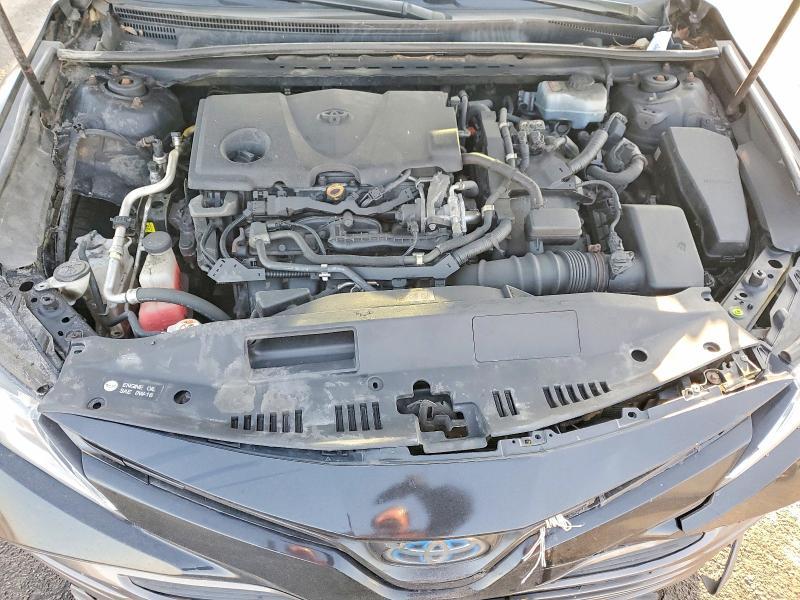 2019 Toyota Camry Hybrid le