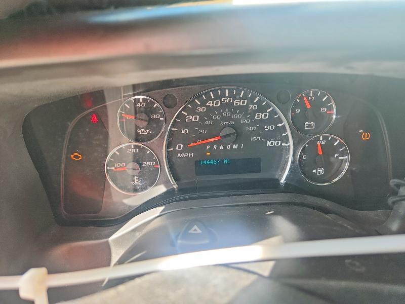 2016 Chev 2500 Express Cargo van