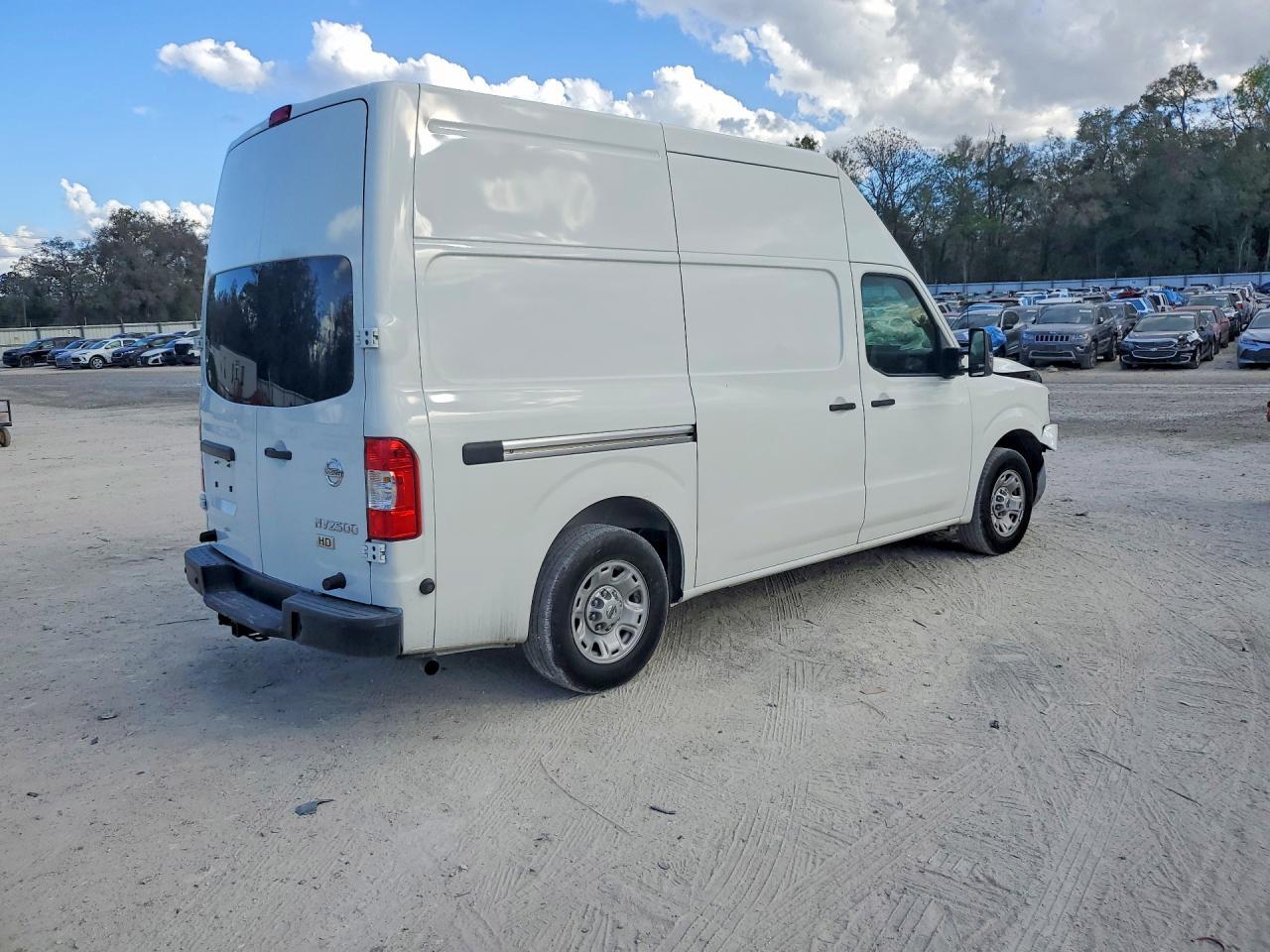 2016 Niss AN NV 2500 Utility / Service Van