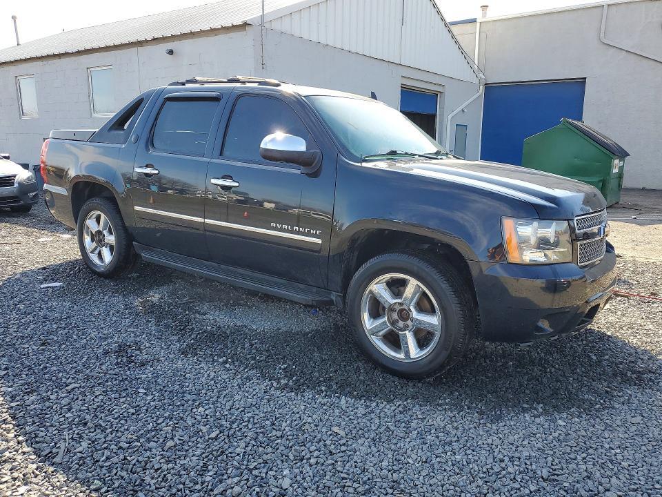 2013 Chevrolet Avalanche LTZ