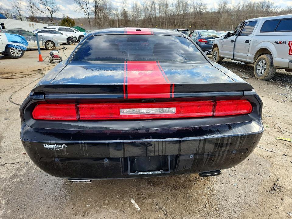 2013 Dodge Challenger sxt