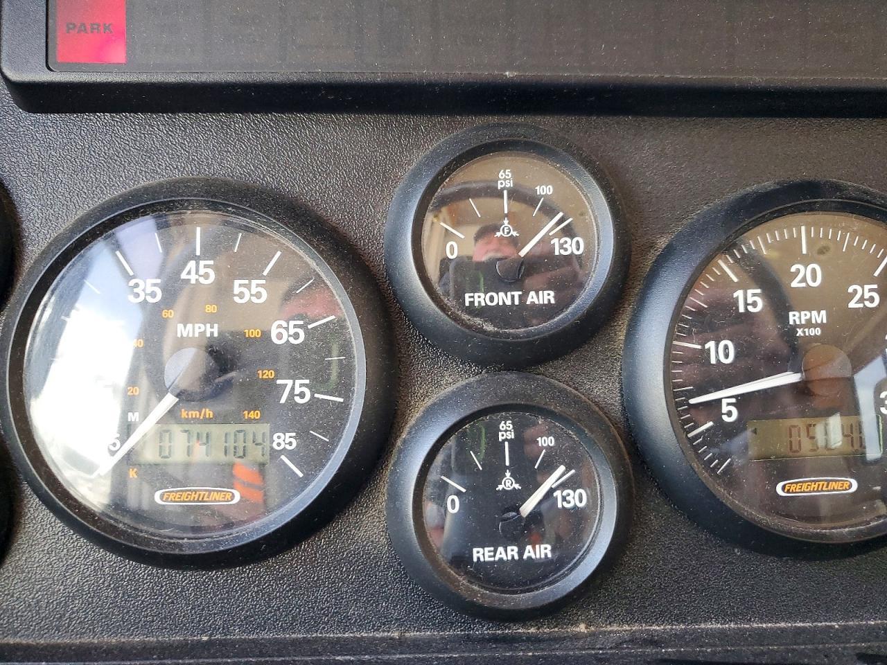 2001 Freigliner 2001 Freightliner Journey RV