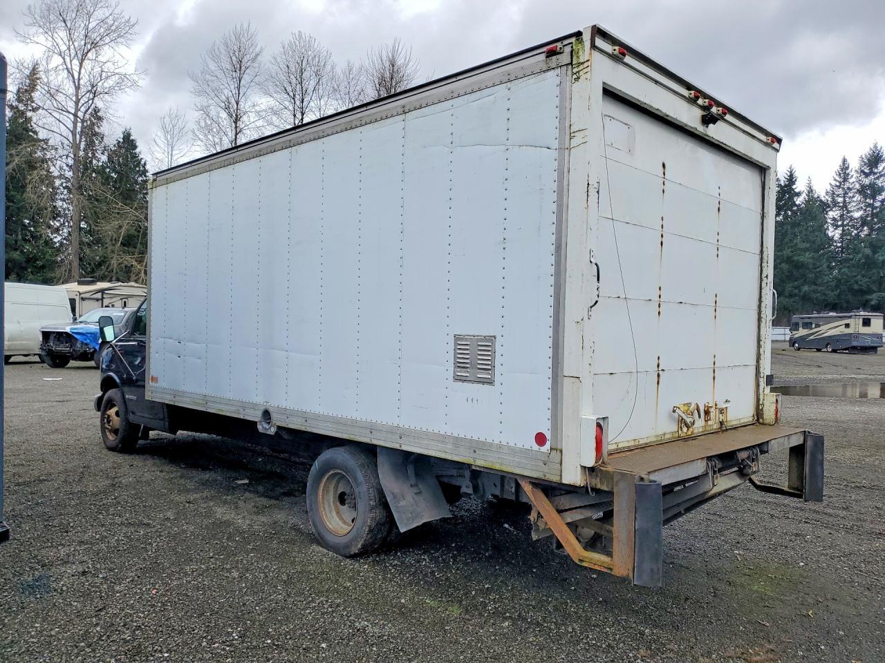 2002 Chev Express G3500