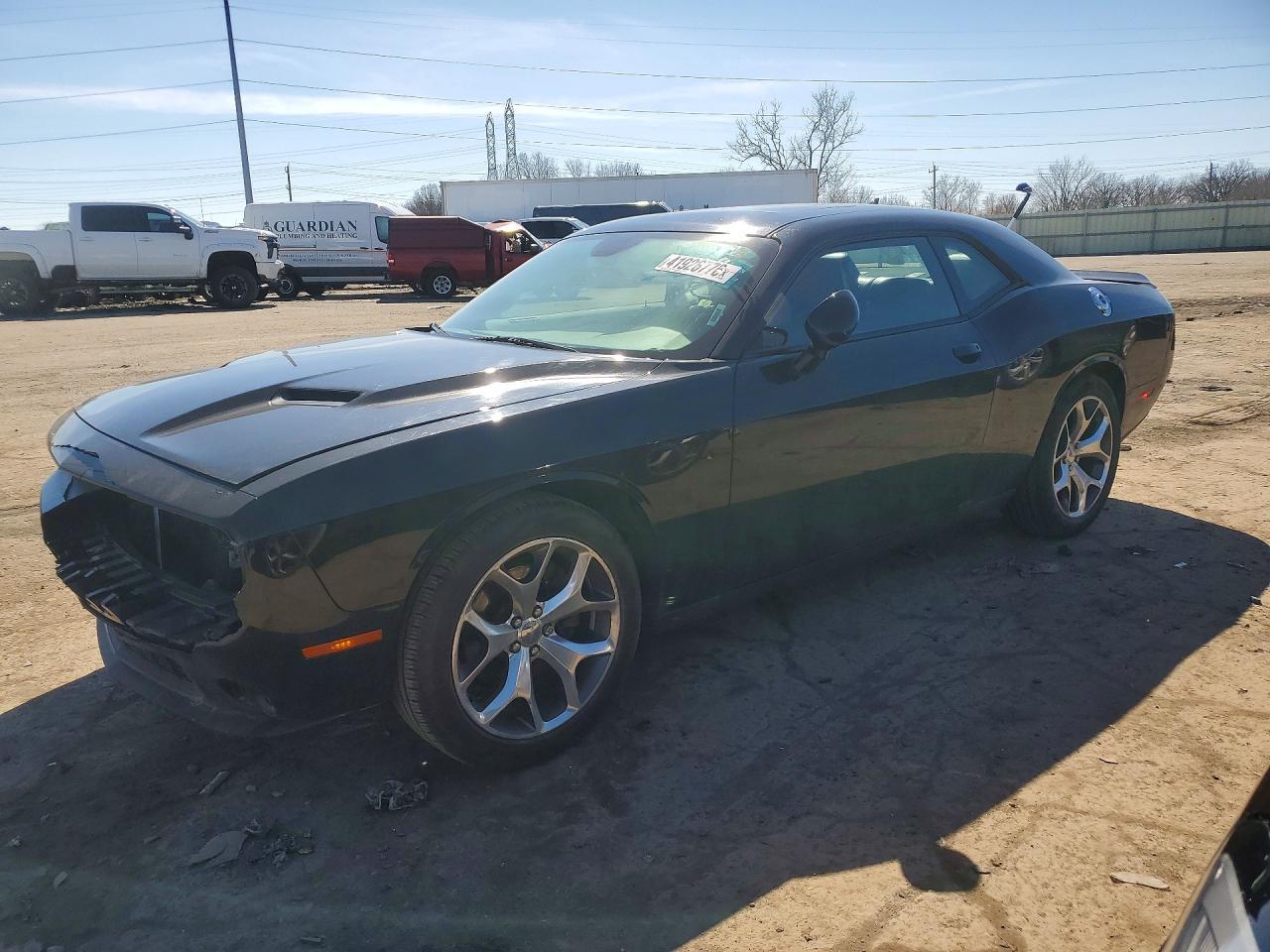 2015 Dodge Challenger sxt Plus
