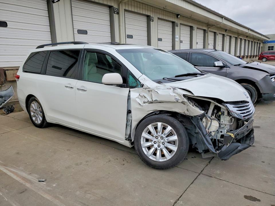 2011 Toyota Sienna Limited 7-passenger