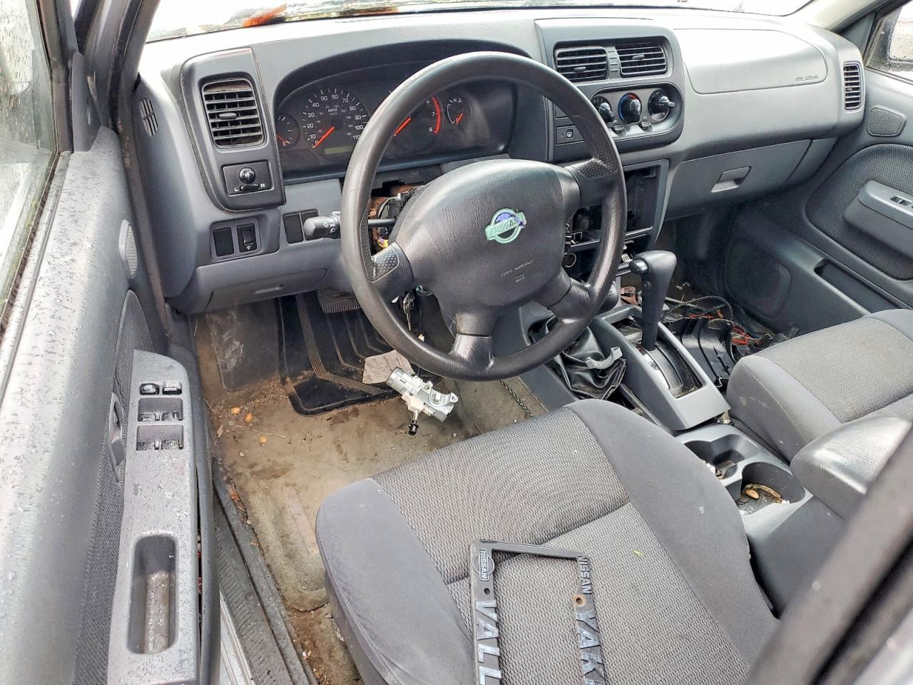 2001 Nissan Frontier XE