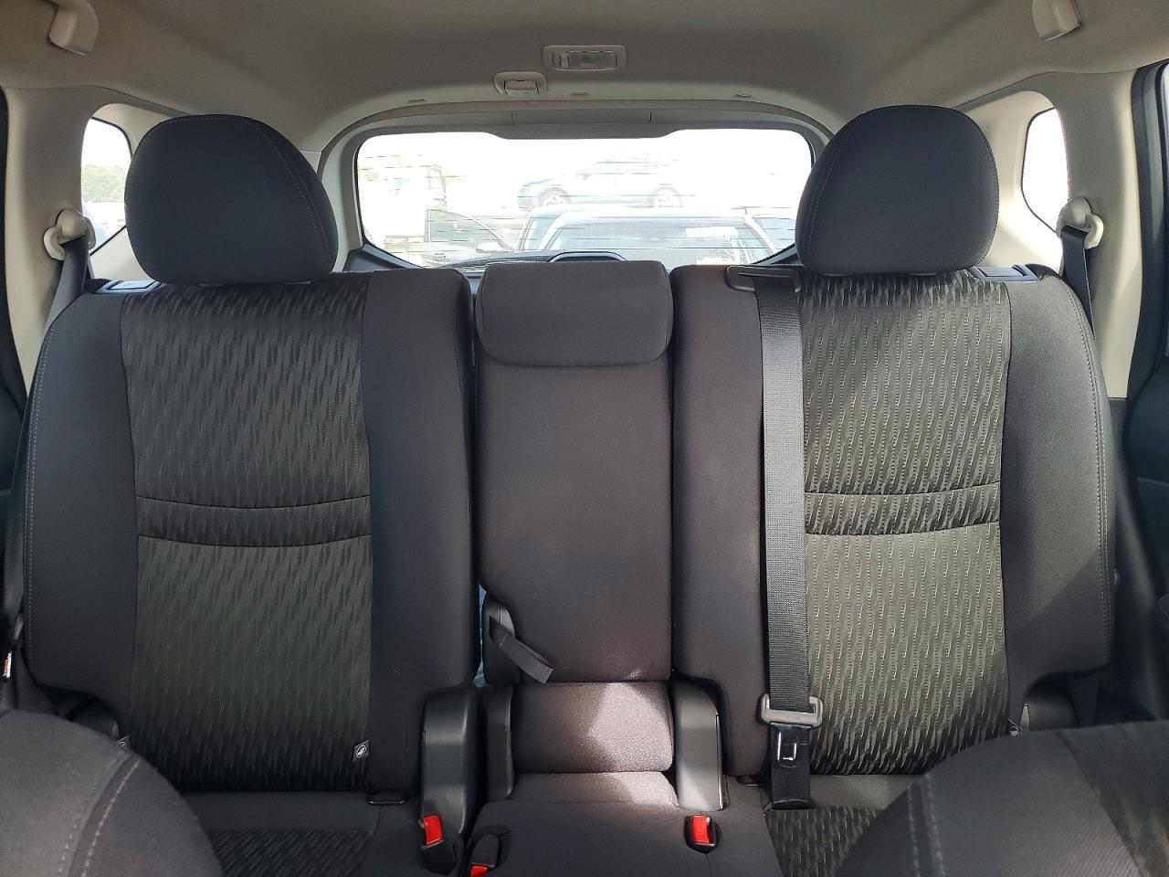 2019 Nissan Rogue sv