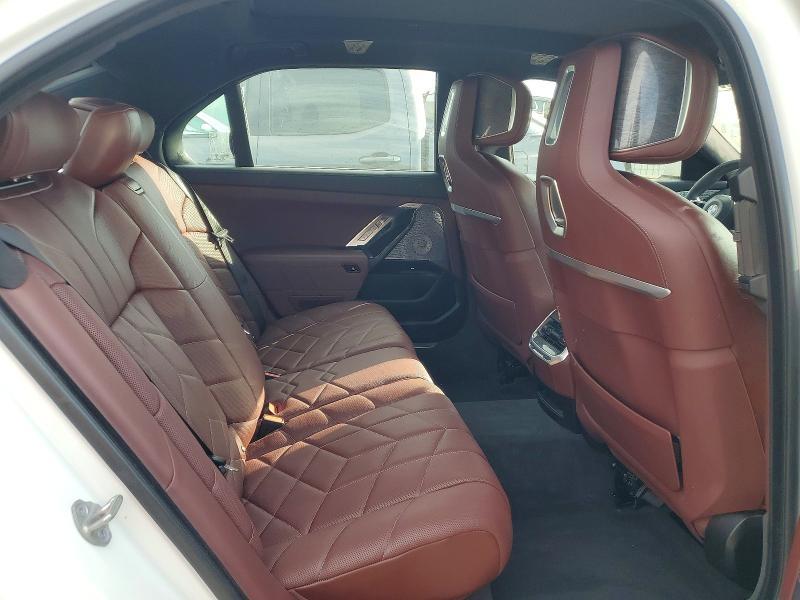 2023 BMW 760