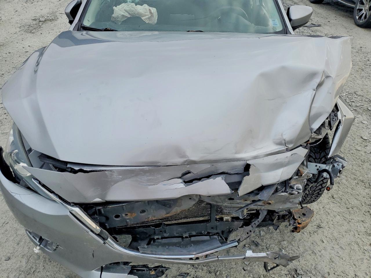 2016 Mazda 3 gs sky 4DR