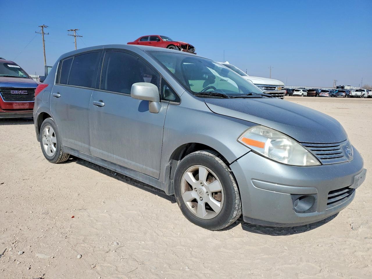 2007 Niss Versa