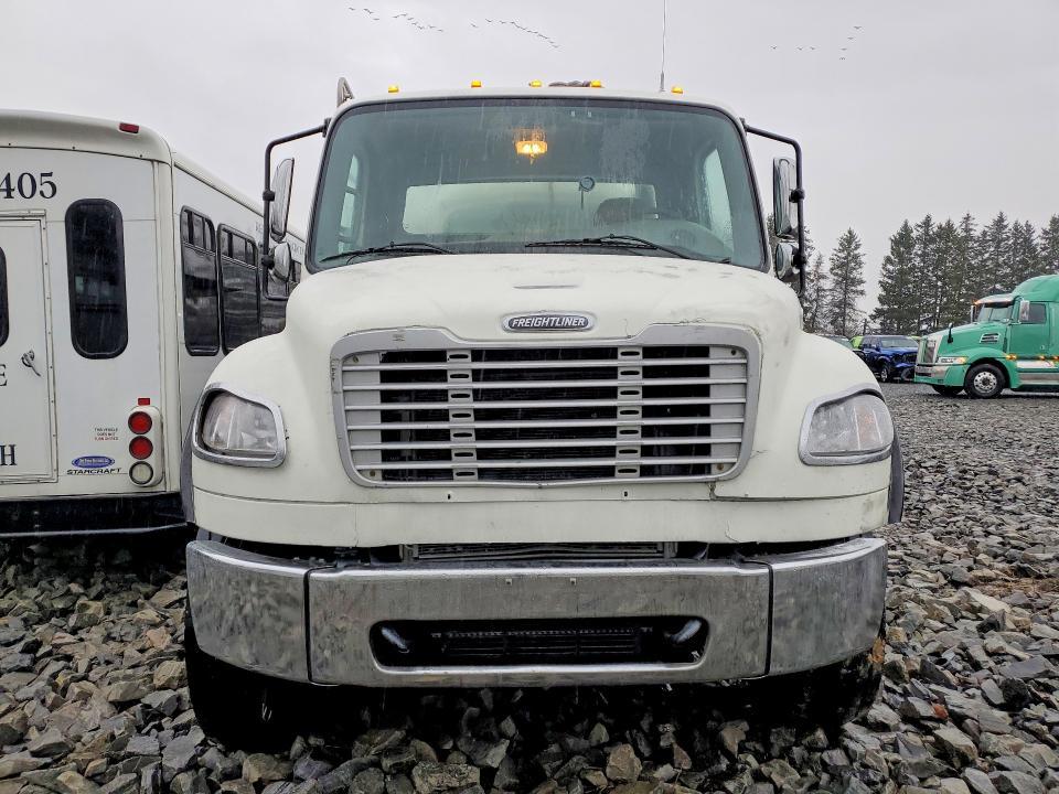 2023 Freigliner 2023 Freightliner Business Class M2 Water Truck