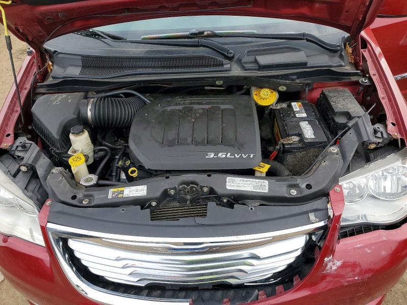 2016 Chrysler Town & Country Touring