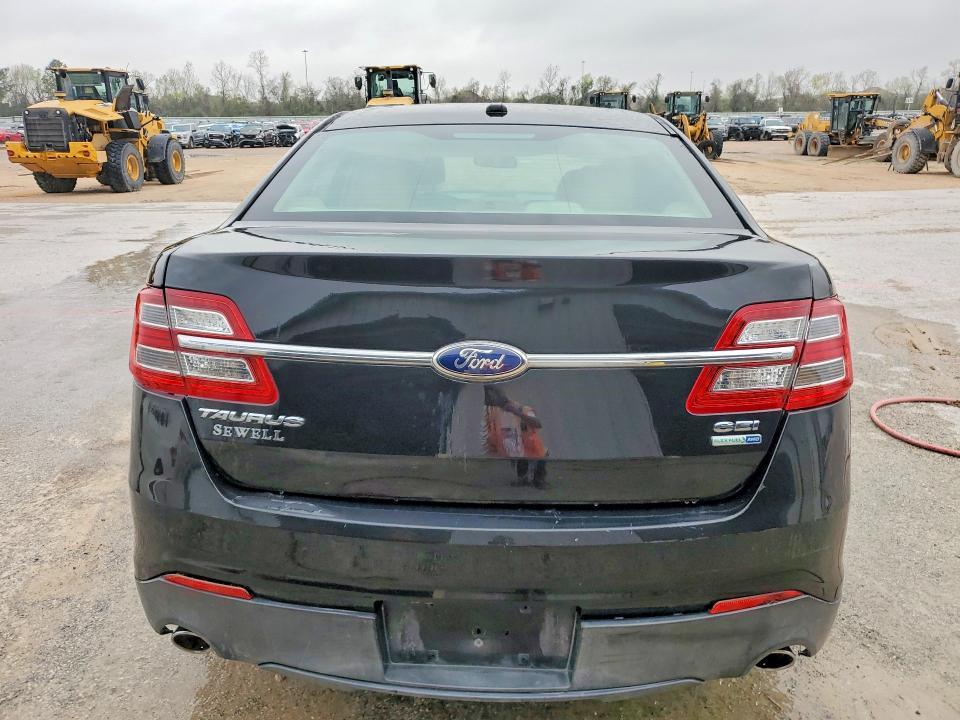 2013 Ford Taurus sel