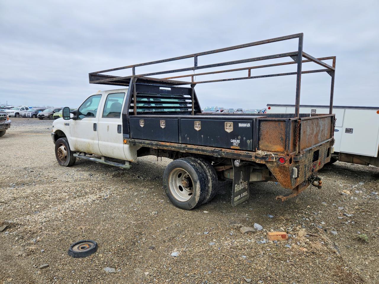 2004 Ford F450 Super Duty Flatbed Truck
