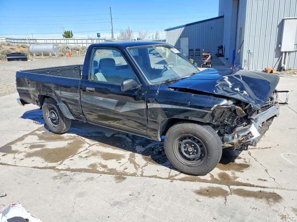 1990 Toyota Pickup Deluxe