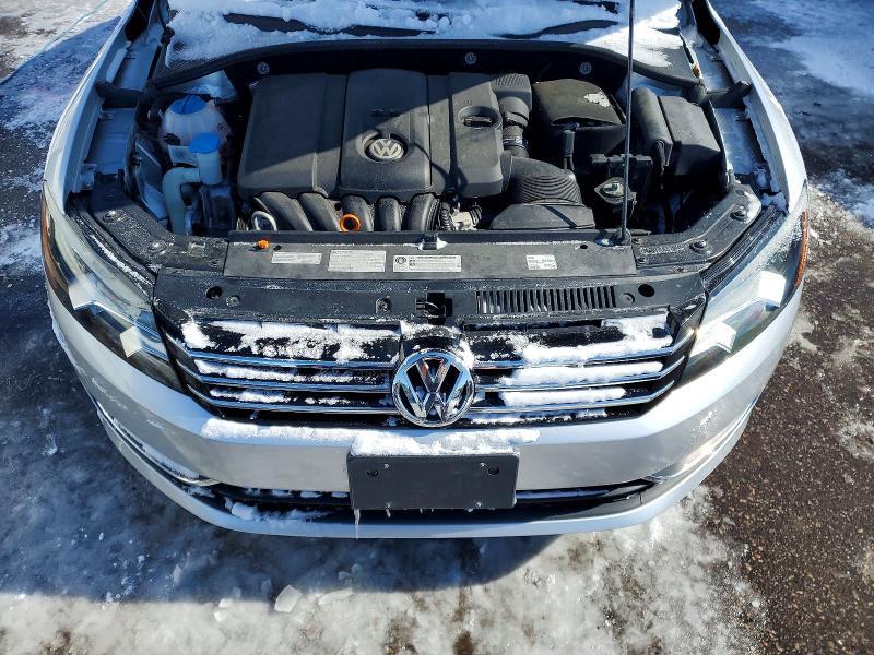 2013 Volkswagen Passat se
