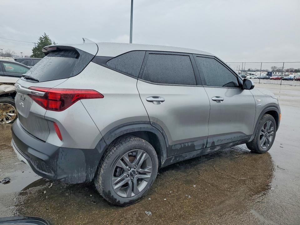 2023 KIA Seltos lx