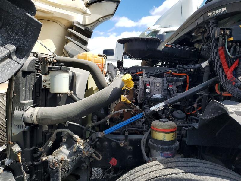 2019 International LT625