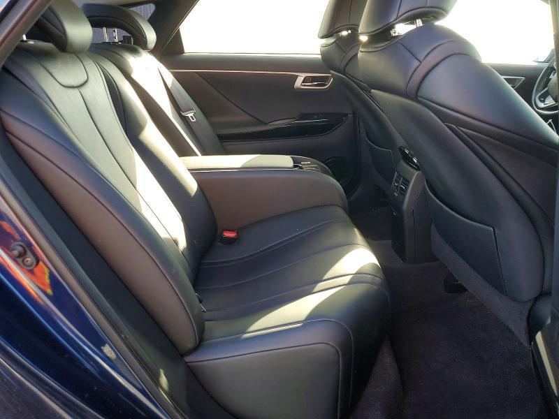 2018 Toyota Mirai Base