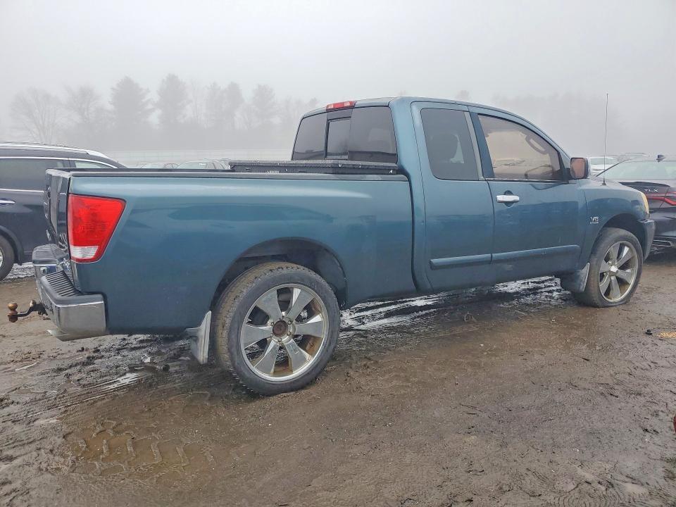 2004 Nissan Titan xe