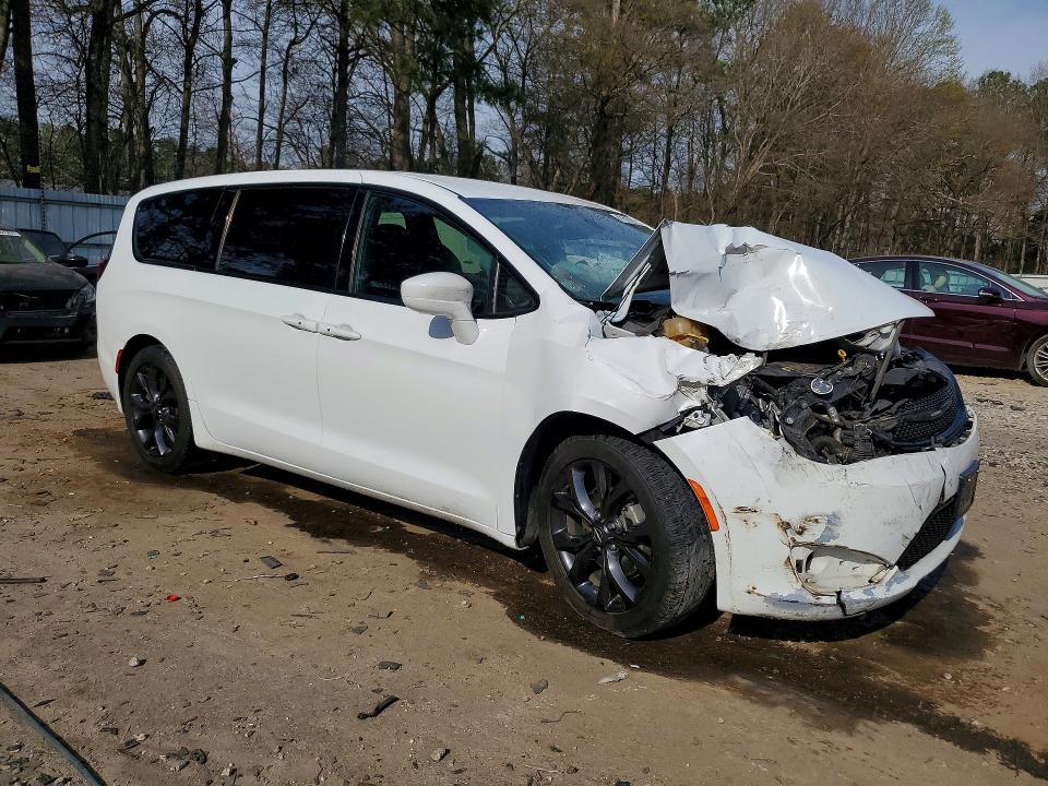2018 Chrysler Pacifica Touring Plus