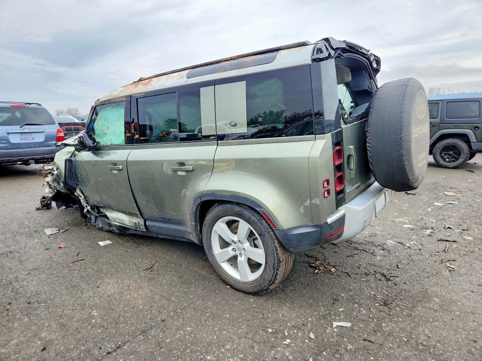 2022 Land Rover Defender 110 se