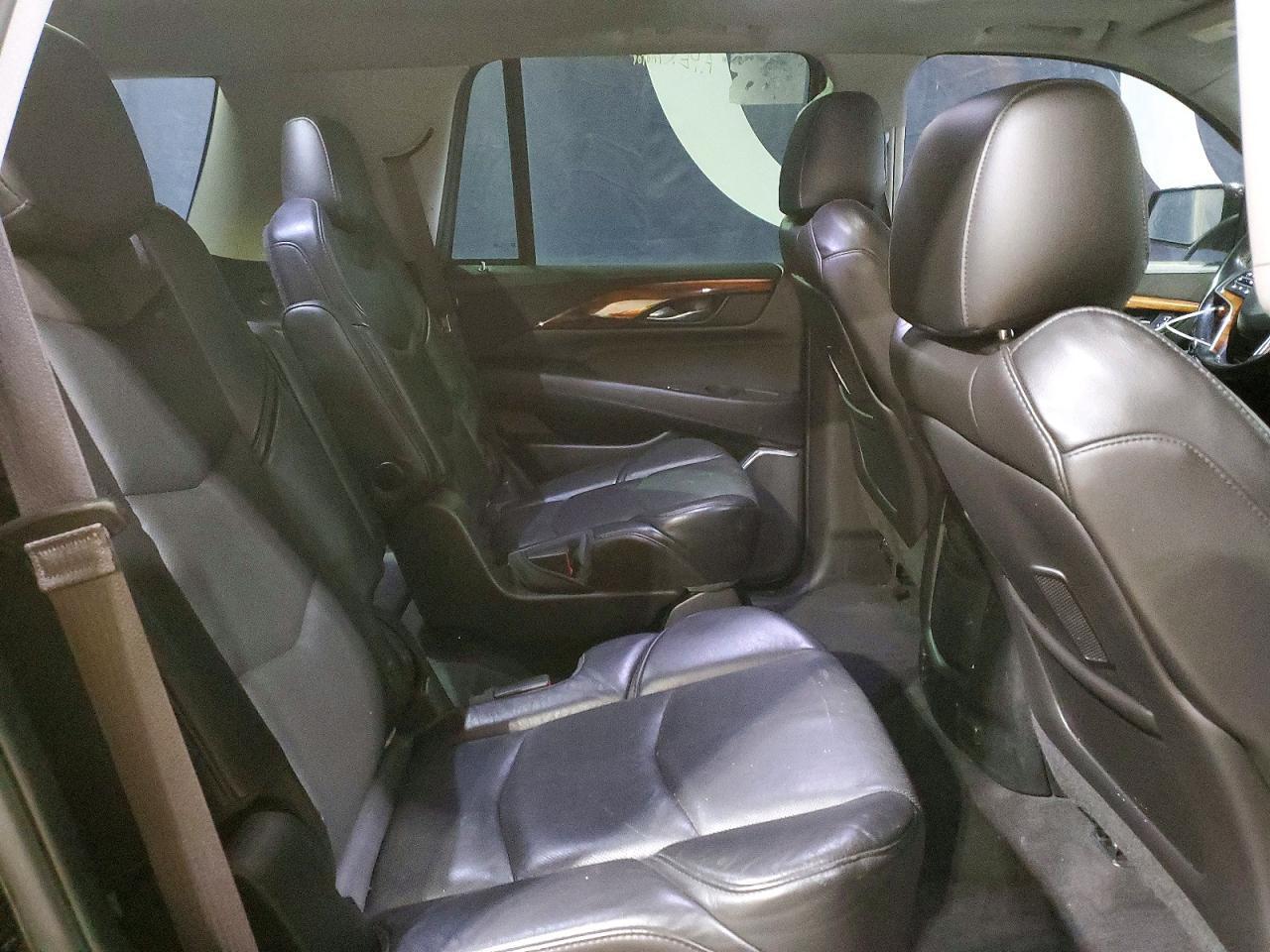 2015 Cadillac Escalade Luxury